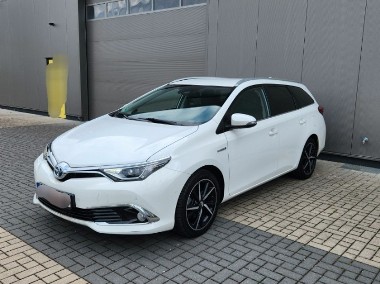 TOYOTA AURIS SPORTS TOURIER HYBRID 1.8 Benzyna 99KM 2017r-1