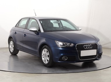 Audi A1 I (8X) , Automat, Klimatronic, Parktronic, Podgrzewane siedzienia-1