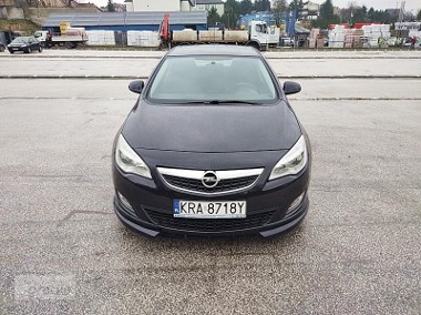 Opel Astra J ŚLICZNA BENZYNOWA WERSJA-1