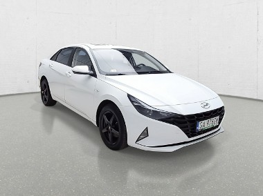 Hyundai Elantra V-1