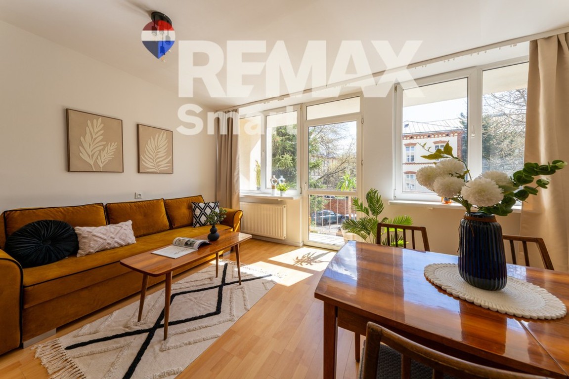 2 pokoje w centrum Warszawy|CISZA, WINDA, BALKON