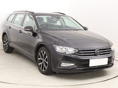Volkswagen Passat B8 , Salon Polska, 1. Właściciel, VAT 23%, Navi, Klimatronic,-1