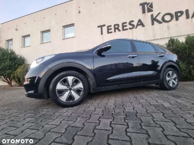 Kia Niro-1