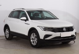 Volkswagen Tiguan , Salon Polska, DSG, Navi, Klimatronic, Tempomat, Parktronic,