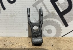 John Deere 6068 - uchwyt mocowanie łapka wtryskiwacza R522417