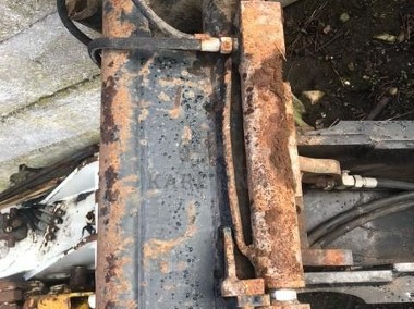 Siłownik Zabezpieczania Łyźki Manitou-1