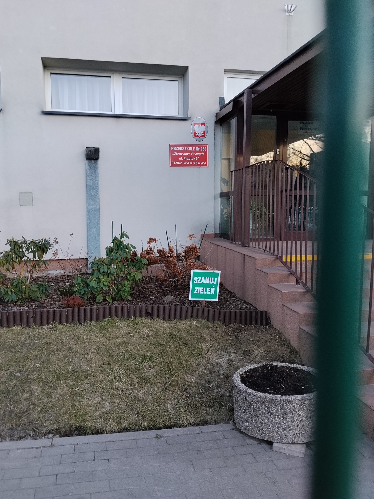 Trzypokojowe rozkładowe przy metrze - Widok 2