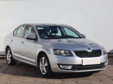 Skoda Octavia III , Salon Polska, Klima, Tempomat, Parktronic-1