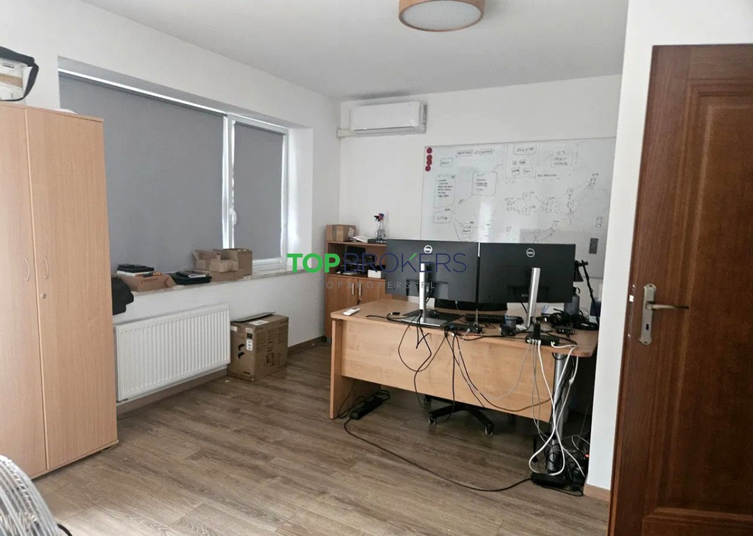 Przestronne i komfortowe biuro z meblami, parking - Widok 3