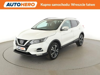 Nissan Qashqai II lift panorama klima auto navi kamera i czujniki parkowania hak-1