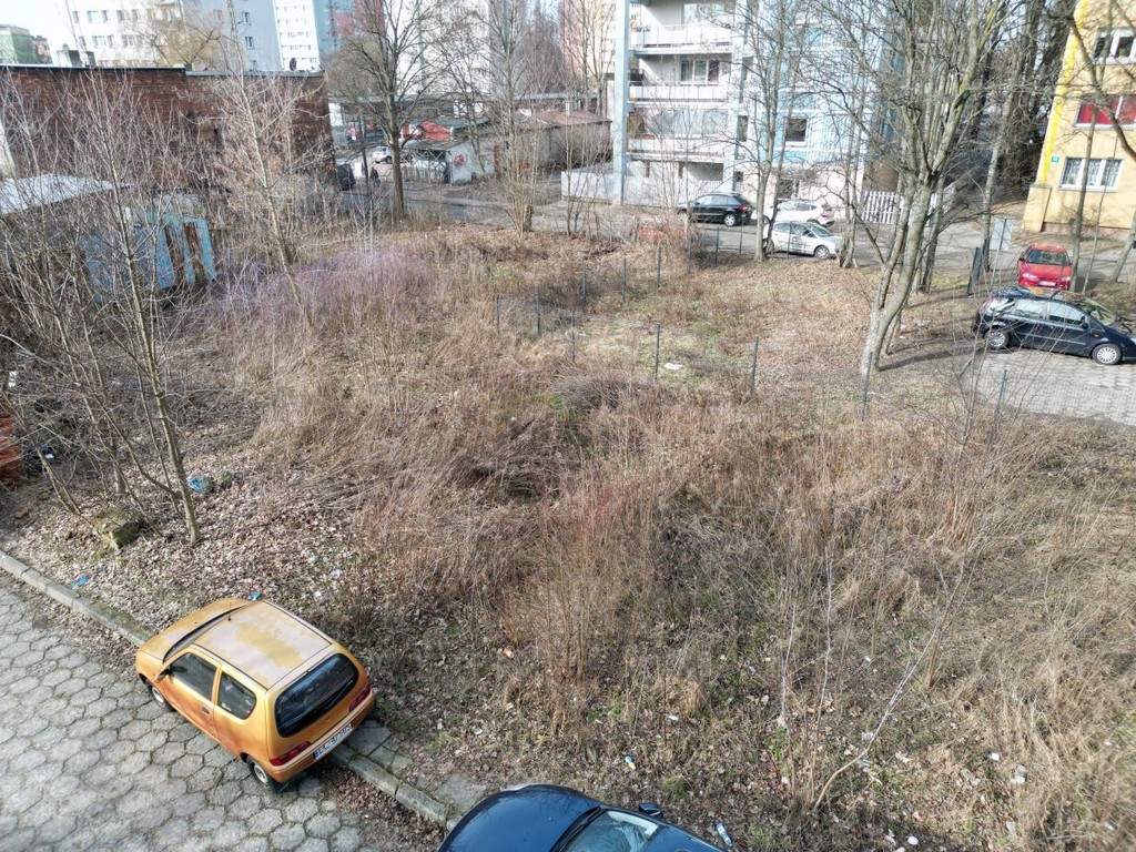 działka lub grunt na sprzedaż