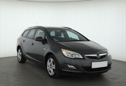 Opel Astra J , Klima, Tempomat, Parktronic, Podgrzewane siedzienia