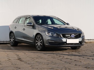 Volvo V60 I Automat, VAT 23%, Skóra, Navi, Xenon, Klimatronic, Tempomat,-1