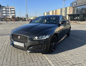 Jaguar XE 2.0 D R-Sport