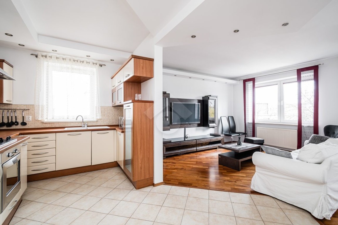 Przestronne mieszkanie 96 m² - 3 pokoje - 2 poziomy - Os. Podwawelskie - Kraków - Widok 6