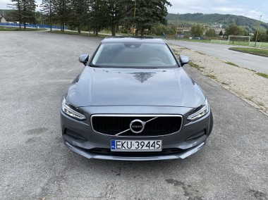 D5 AWD-1