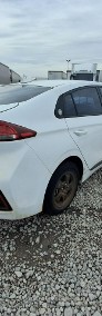 Hyundai Ioniq-4