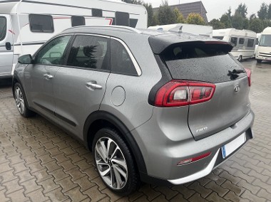 Kia Niro-1