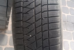 Sprzedam Używane (35 tys km) Zimowe opony KUMHO w rozm.215 60 R17..Cena za 4 szt