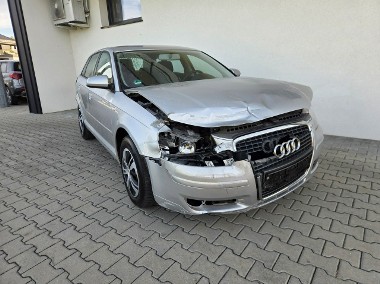 Audi A3 II (8P) 1.6 102kM * Sportback * klimatronic * bez rdzy *-1
