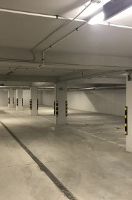Miejsce postojowe w garażu podziemnym-2
