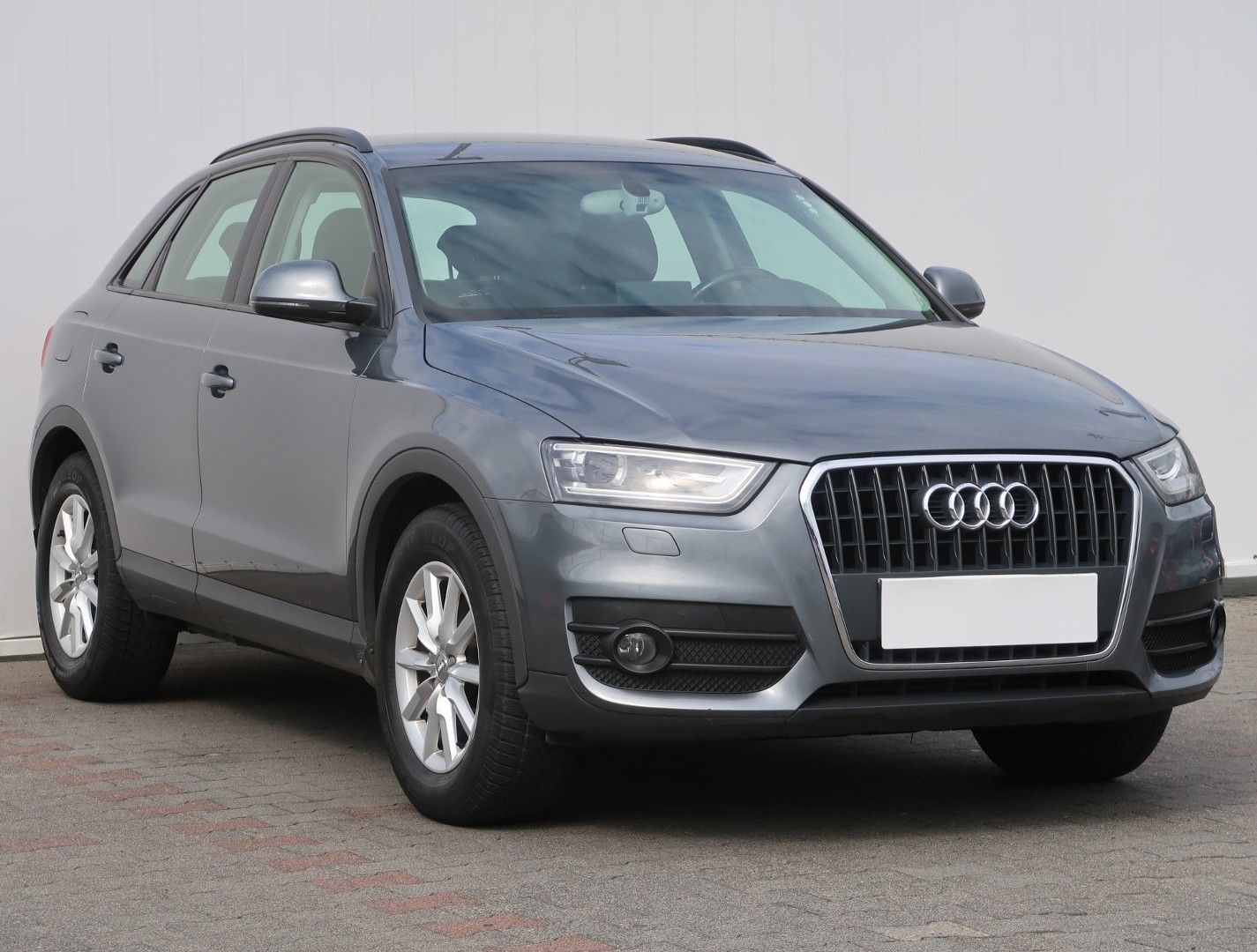 Audi Q3 I (8U) , Navi, Xenon, Bi-Xenon, Klimatronic, Parktronic,