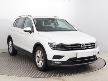 Volkswagen Tiguan , Salon Polska, Serwis ASO, DSG, Navi, Klimatronic, Tempomat,-1