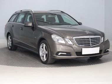 Mercedes-Benz Klasa E W212 , 204 KM, Automat, Navi, Xenon, Bi-Xenon, Klimatronic,-1