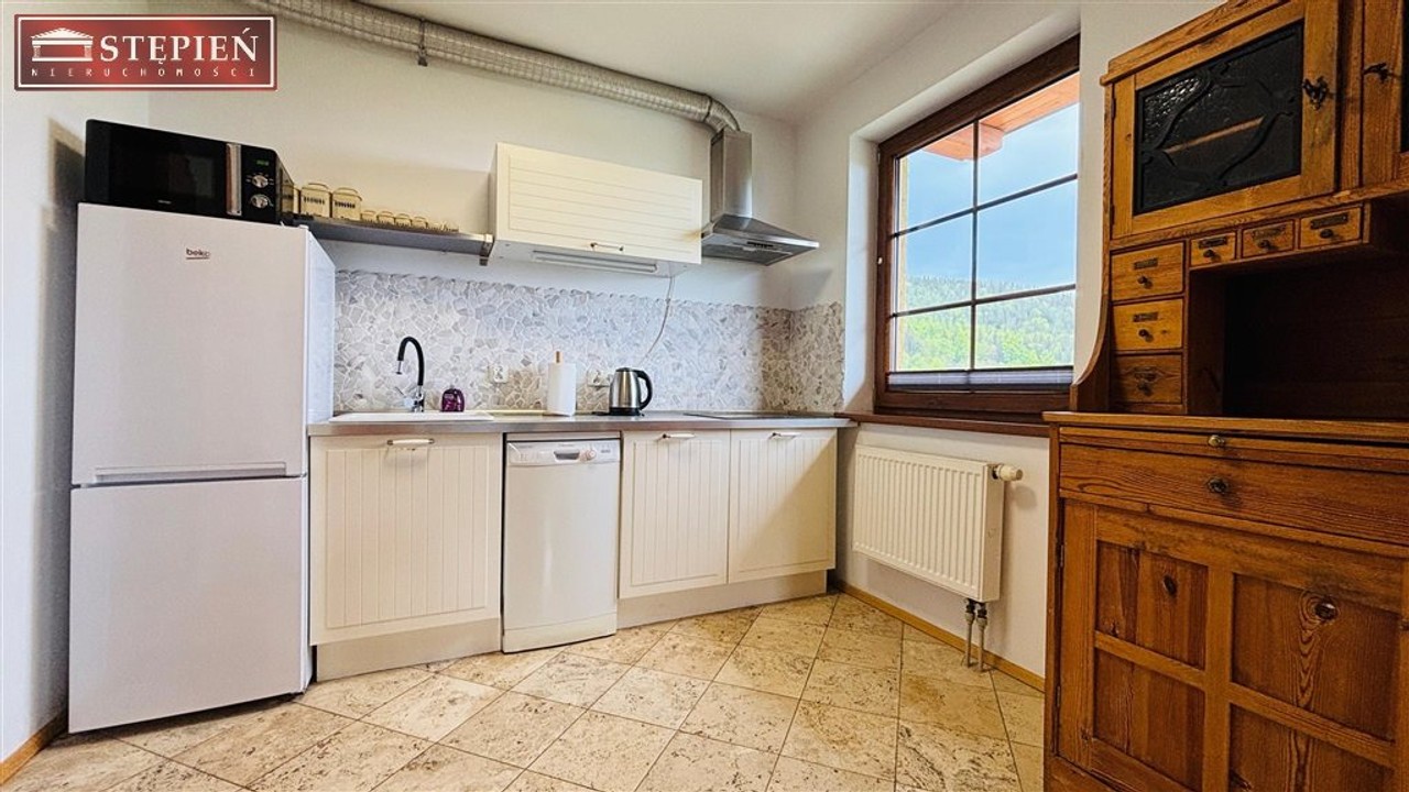 Apartament dwupoziomowy z widokiem na Karkonosze - Widok 3