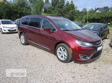 Chrysler Pacifica 3.6 benzyna 286km wersja touring L-1