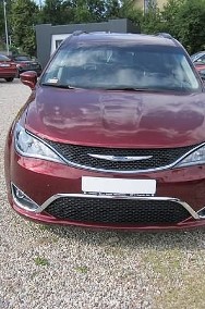 Chrysler Pacifica 3.6 benzyna 286km wersja touring L-2