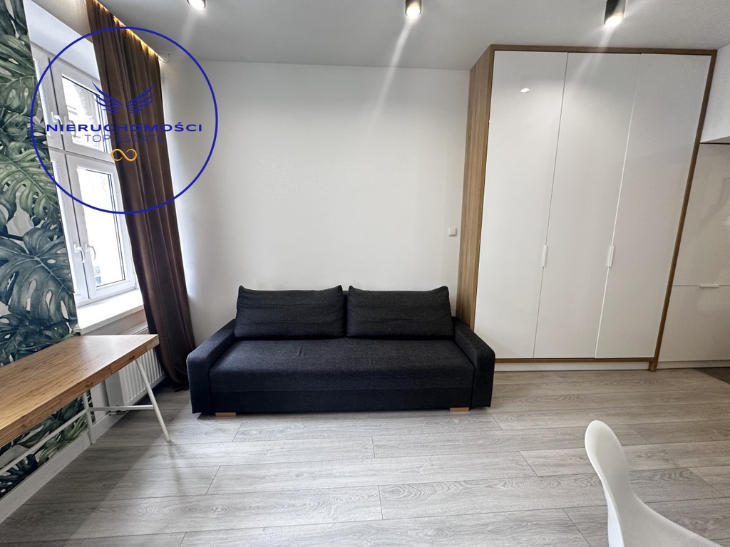 Przytulna i jasna kawalerka 35 m² na wynajem - Widok 2