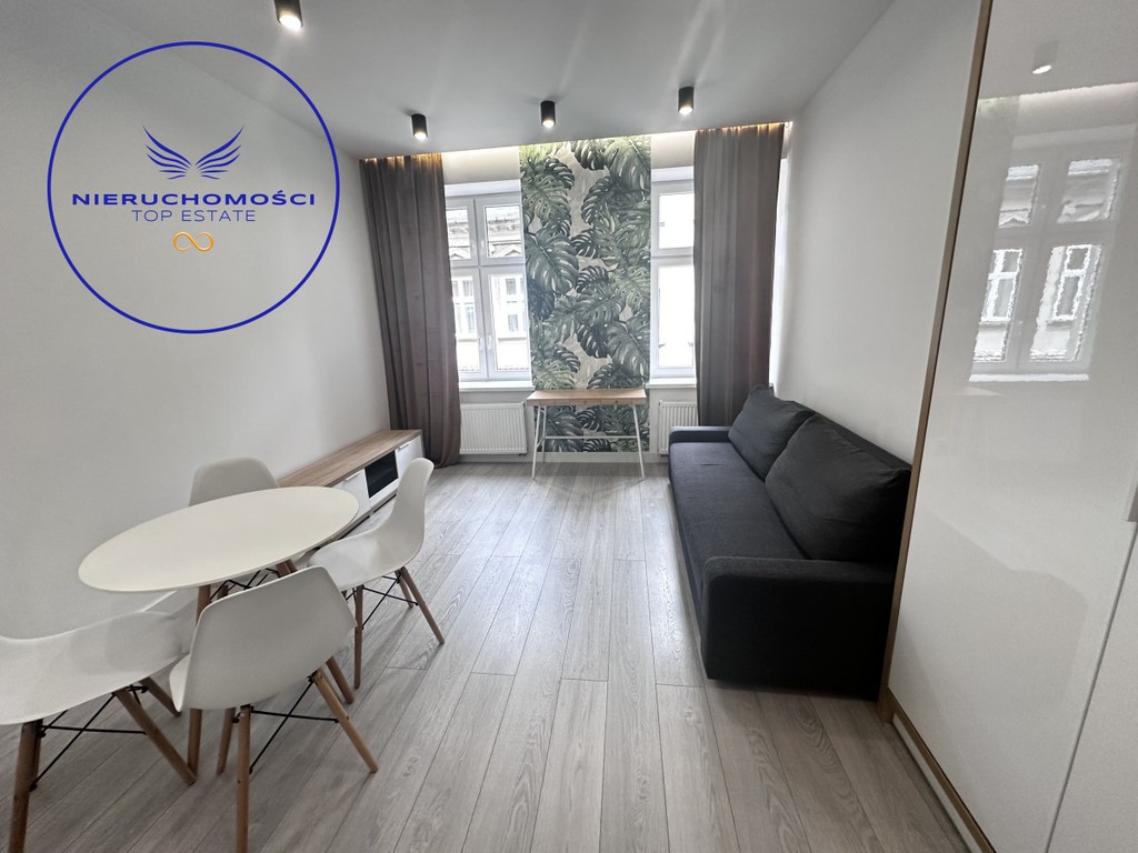 Przytulna i jasna kawalerka 35 m² na wynajem - Widok 4
