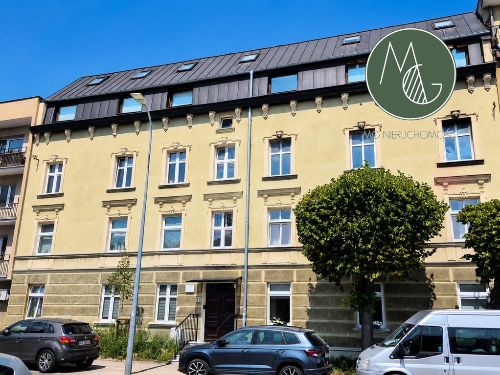 3 pok. w ładnej kamienicy, centrum Wrzeszcza
