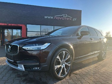 Volvo V90 II-1