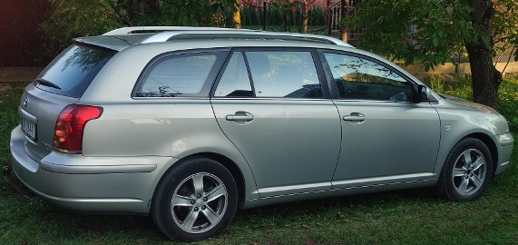 Kombi , manual w Dieslu hak webasto + podgrzewane siedzenia