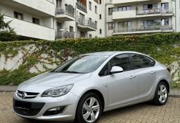 Opel Astra J 1.4 Turbo, Sedan, BDB stan, Oryginalny Lakier