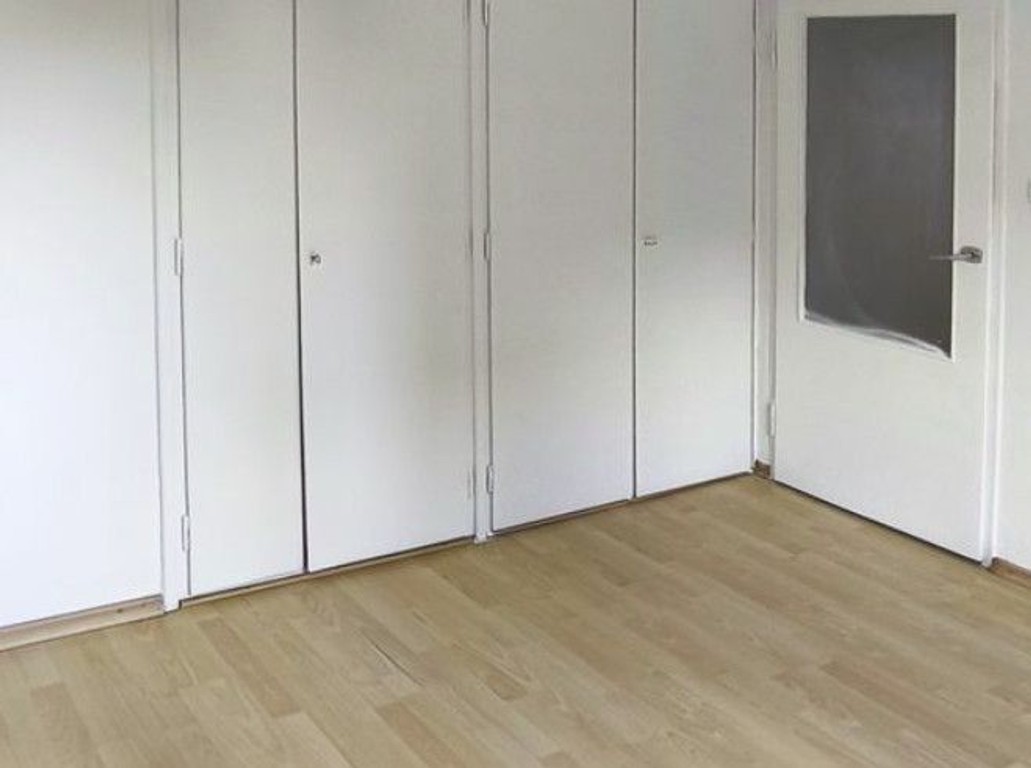Chmielna, 3 pokoje, osobna kuchnia, balkon - Widok 3