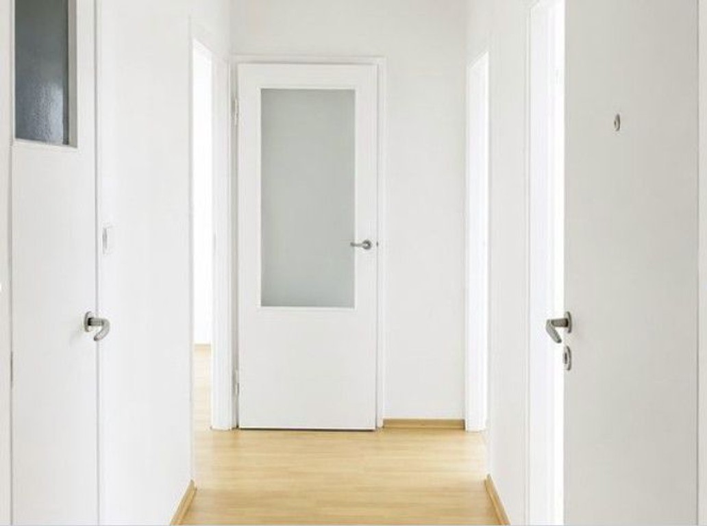 Chmielna, 3 pokoje, osobna kuchnia, balkon - Więcej