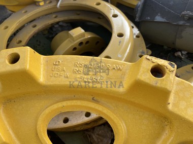 John Deere 7R350 8285R 8370R - Piasta Koła R562180 R562181-2