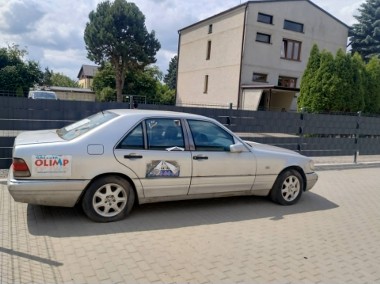 w całości na części-1