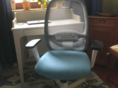 Ergonomiczne krzesło biurowe-1
