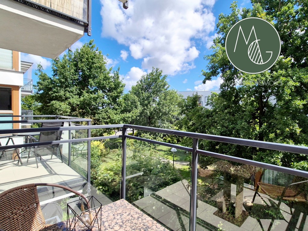 Duże 2 pokoje, widok na zieleń, balkon, hala gar. - Więcej