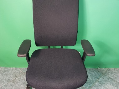 Fotel biurowy Profim Veris 11SFL z zagłówkiem-1