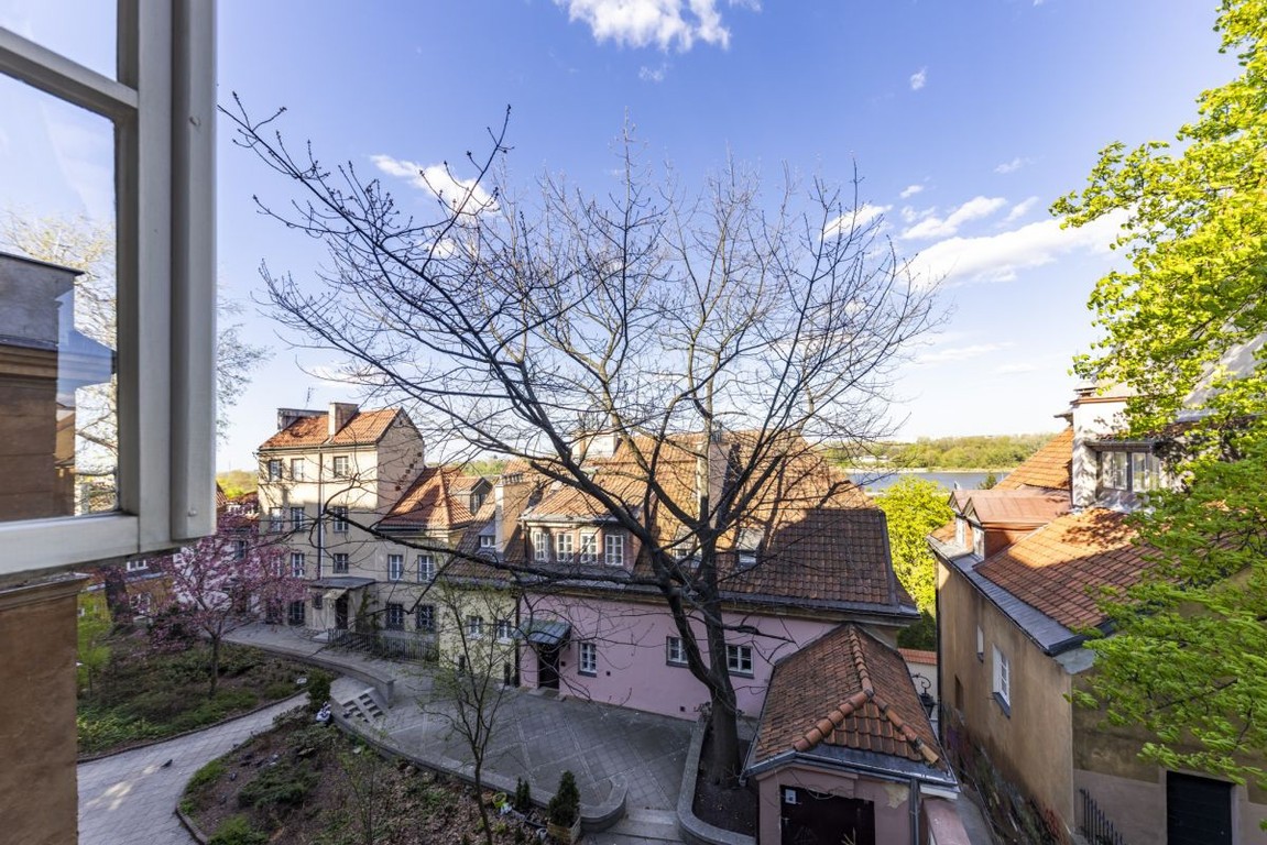 Okazja STARÓWKA, 3 pok 2 piętro, 63 m², 3,5m wys. - Widok 3