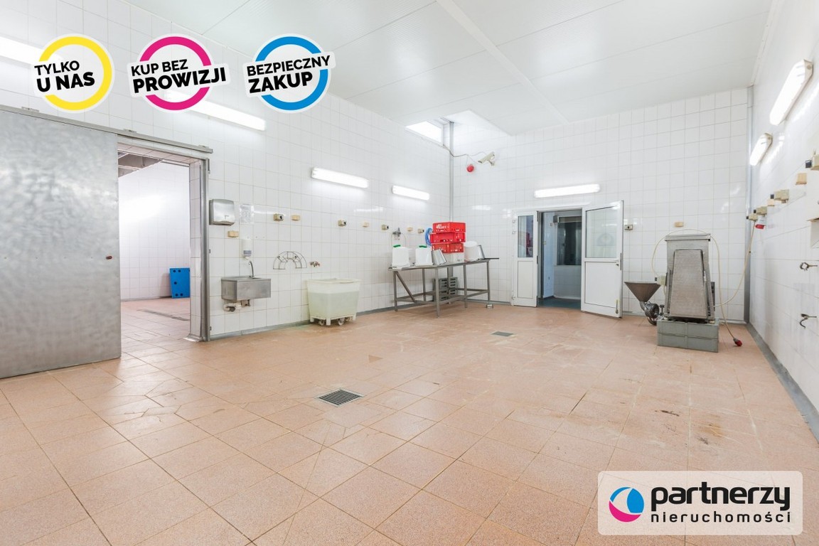 Czernin, hala pod produkcję żywności wraz z domem. – další