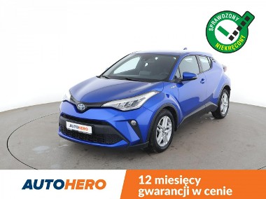 Toyota C-HR hybryda kamera Bluetooth ACC LED-1