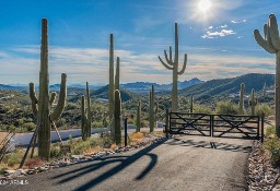 Dom Cave Creek