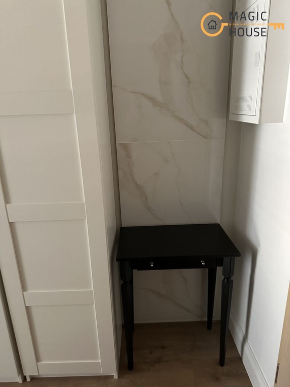 Nowoczesne mieszkanie | Balkon | Hala garażowa – pohled 4