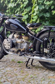 Zabytkowy motocykl M72 z lat 50 tych-2